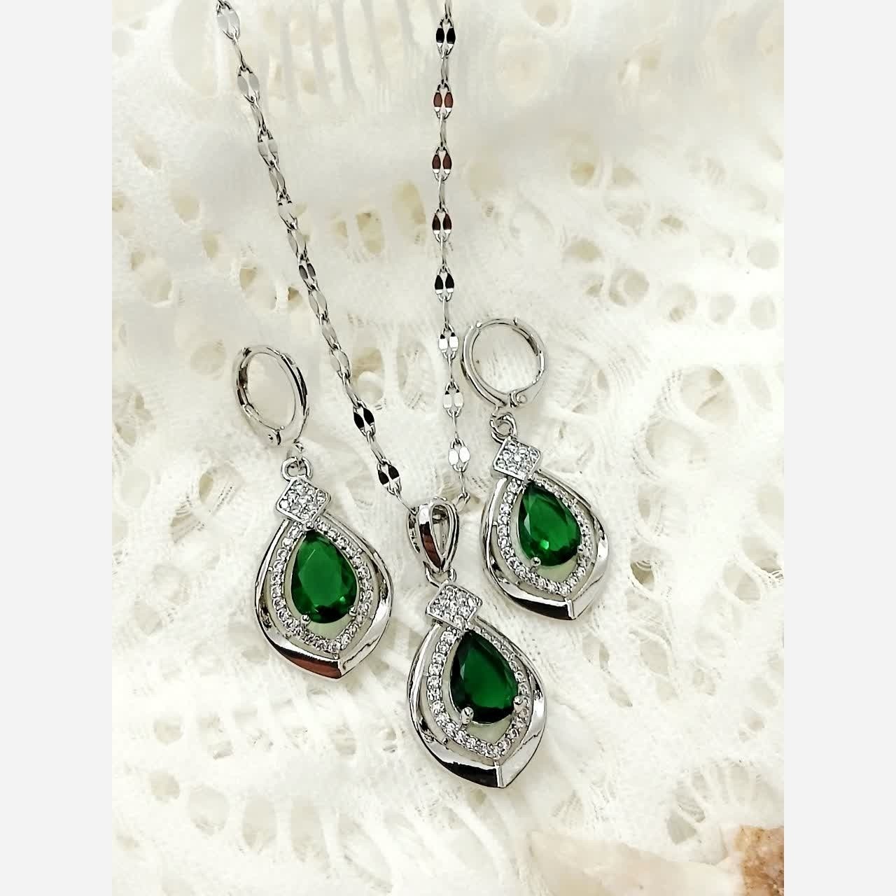 نیم ست جواهری زنانه طرح نقره ای