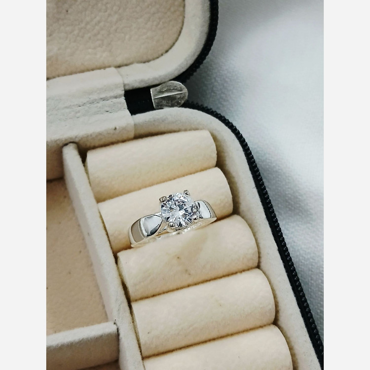 انگشتر زنانه نقره ای