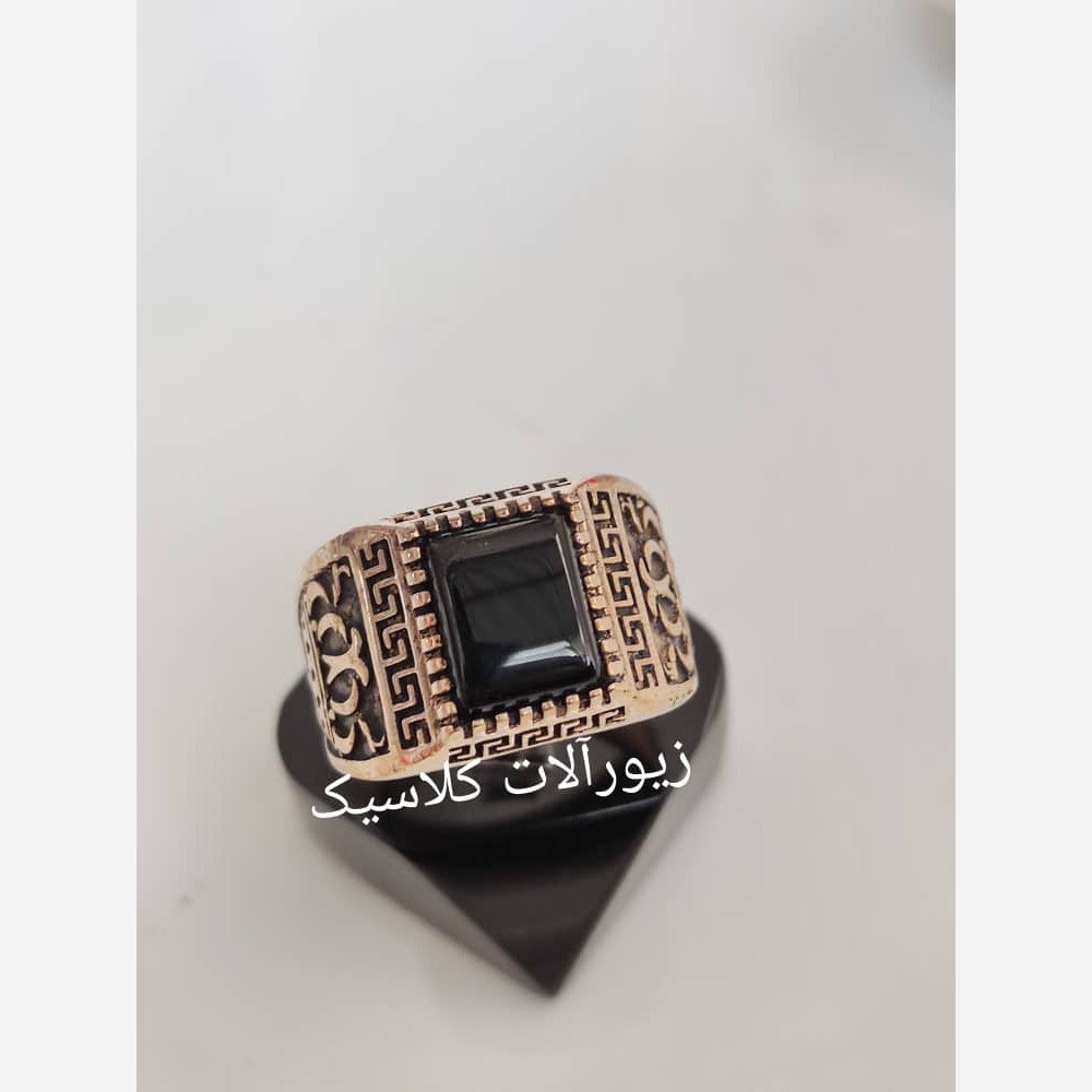 انگشتر مشکی طلا روس پر کار