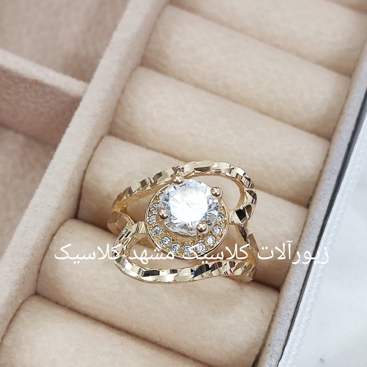 انگشتر زنانه طلا روس نگین برجسته تک نگین شیک و خاص زیبا