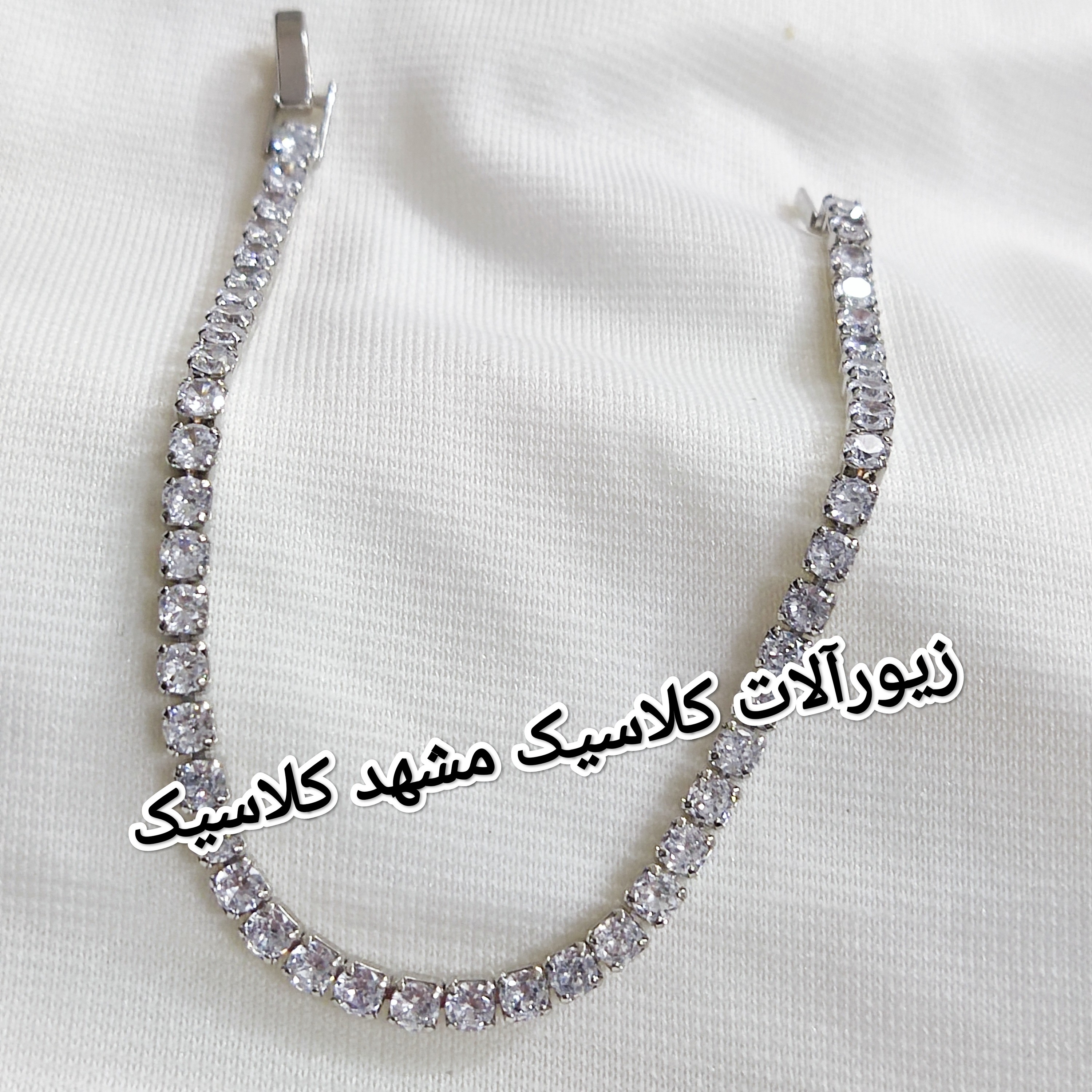 دستبند تنیسی مارک و برند نقره ای