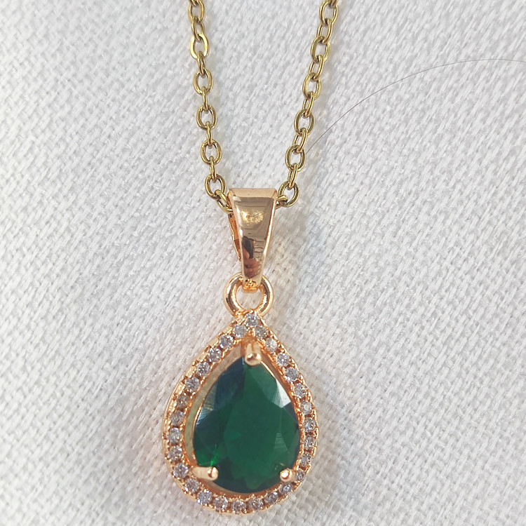 پلاک زنجیر نگین سبز طلایی