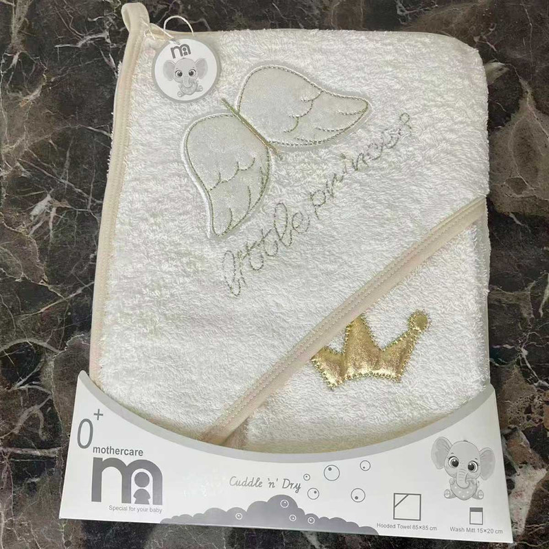 ست حوله نوزادی مادرکر طرح گلدوزی مدل Angel به همراه لیف