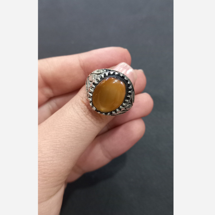 انگشتر مردانه عقیق عسلی رنگ ثابت سایز 9