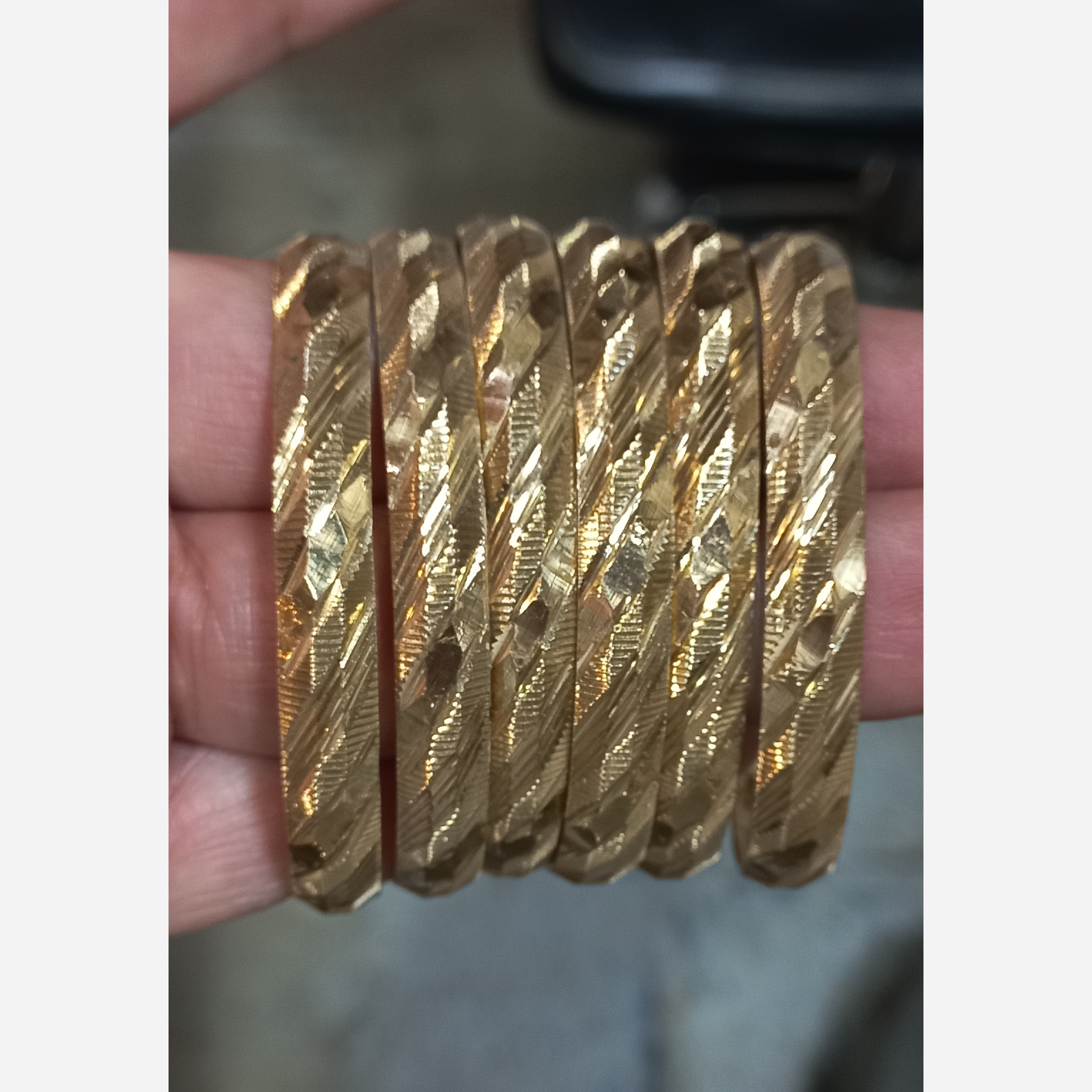 النگو تراش خورده زنانه سایز یک پک 6 عددی فقط 590 تومن
