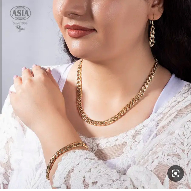 سرویس کارتیر رنگ ثابت شامل دستبند و گردنبند و گوشواره