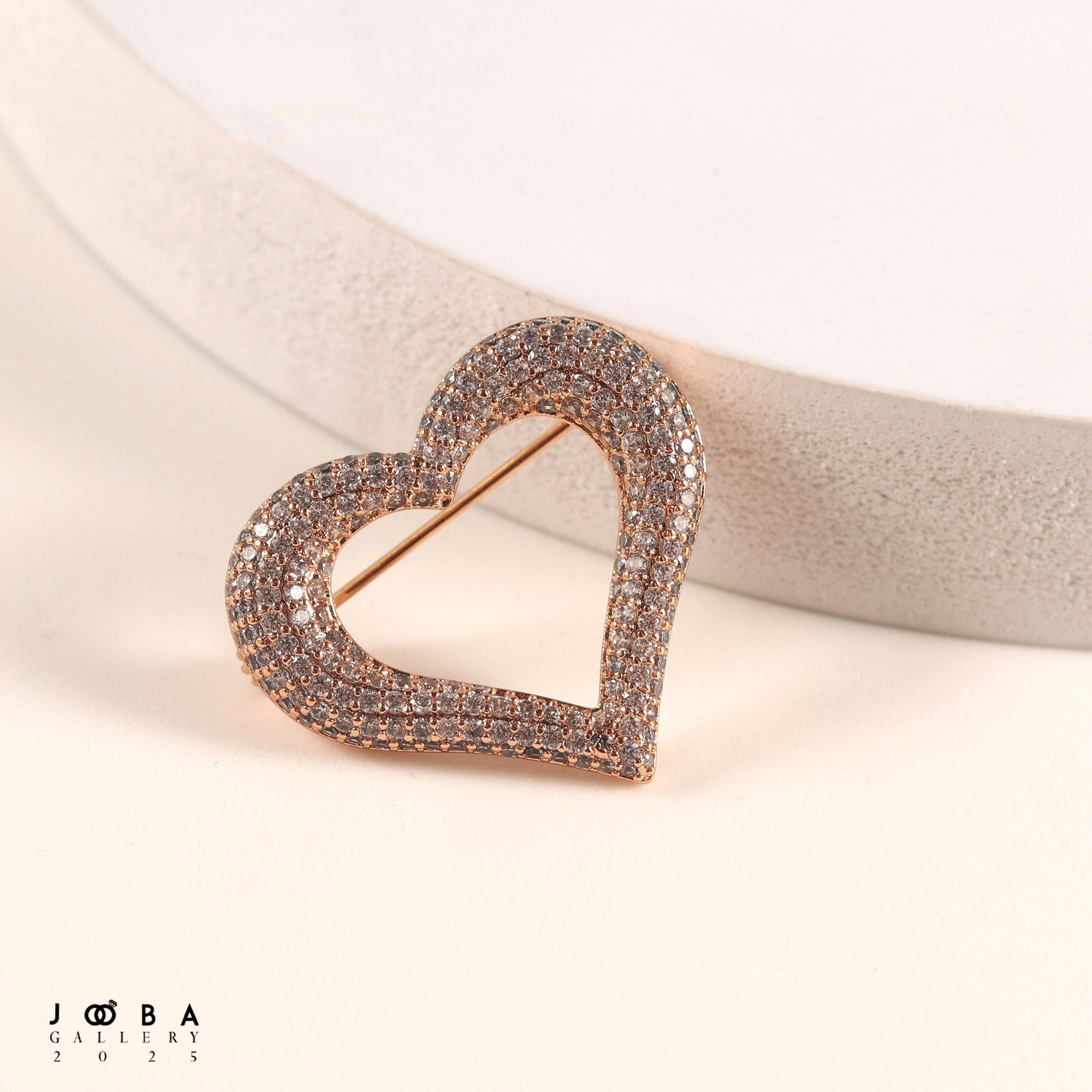 گل سینه قلبی طلایی و نقره ای برند ژوپینگ کد 1091391972
