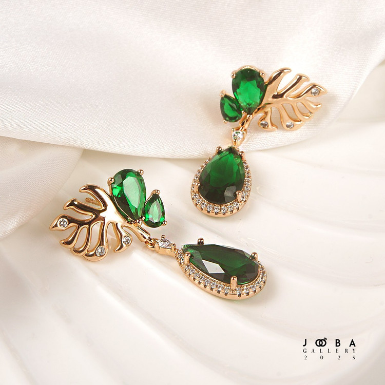گوشواره نگین دار سبز سوارسکی1112283396