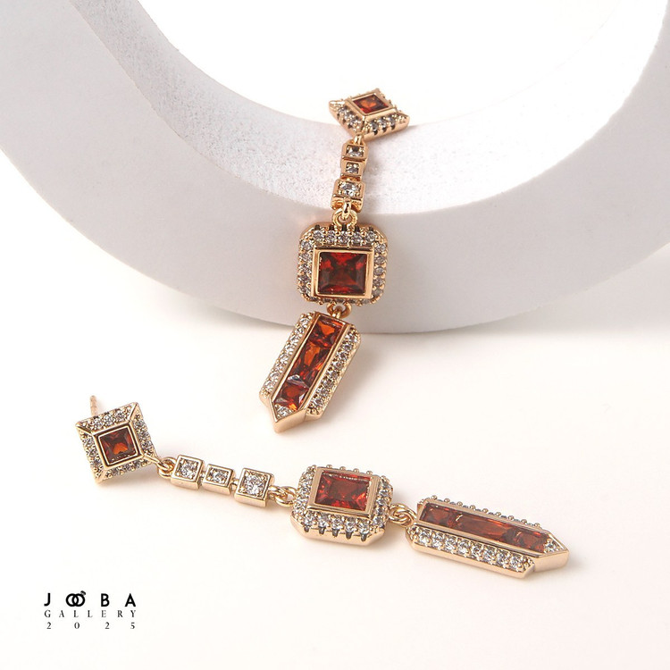گوشواره نگین دار سوارسکی قرمز کد1111982948