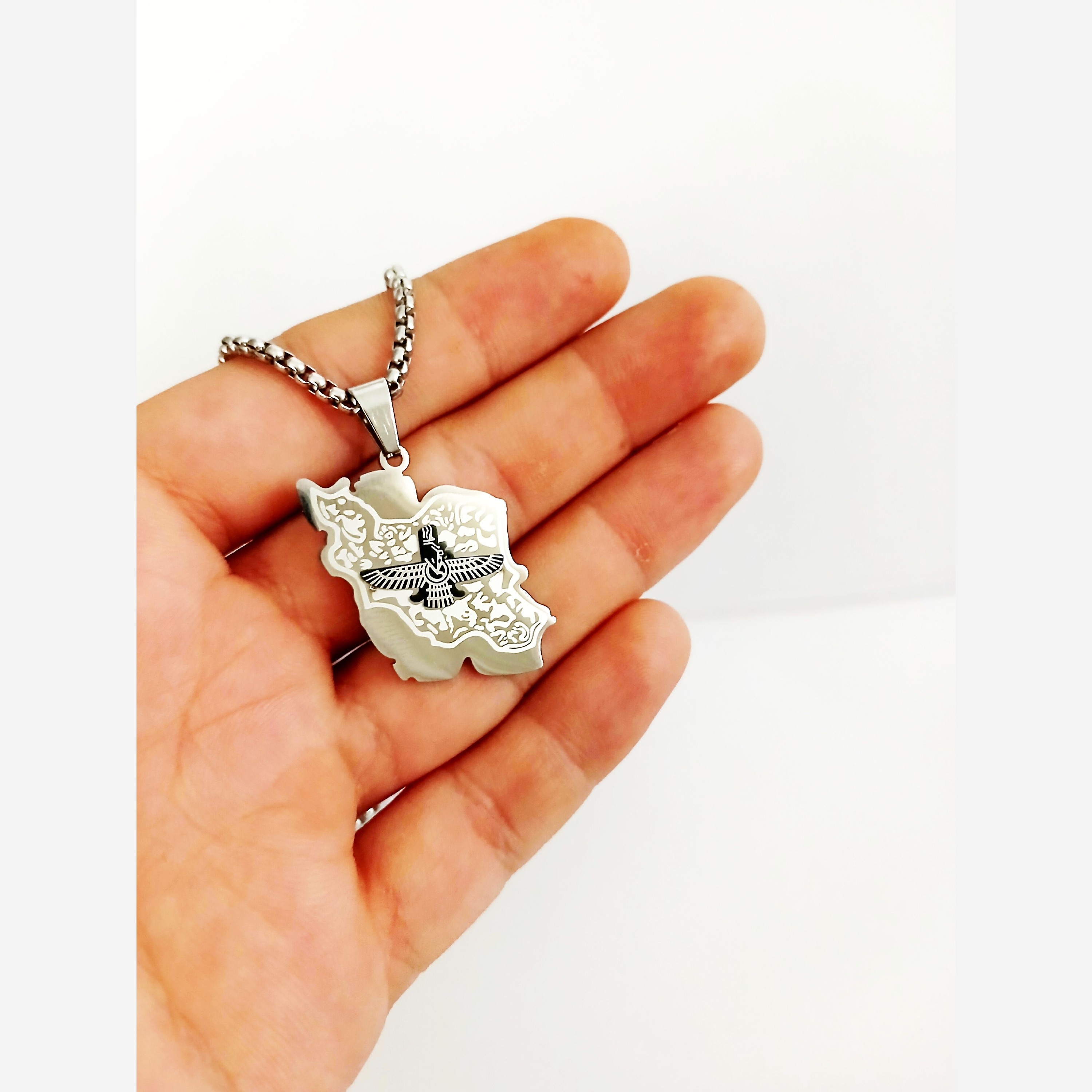 گردنبند نقشه ایران. گردنبند مردانه. گردنبند پسرانه. گردنبند اسپرت