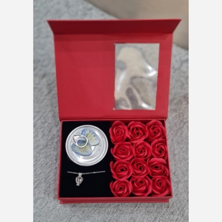 پک هدیه مروارید عشق. پک هدیه. پک کادویی. گردنبند عشق. مروارید صدف.