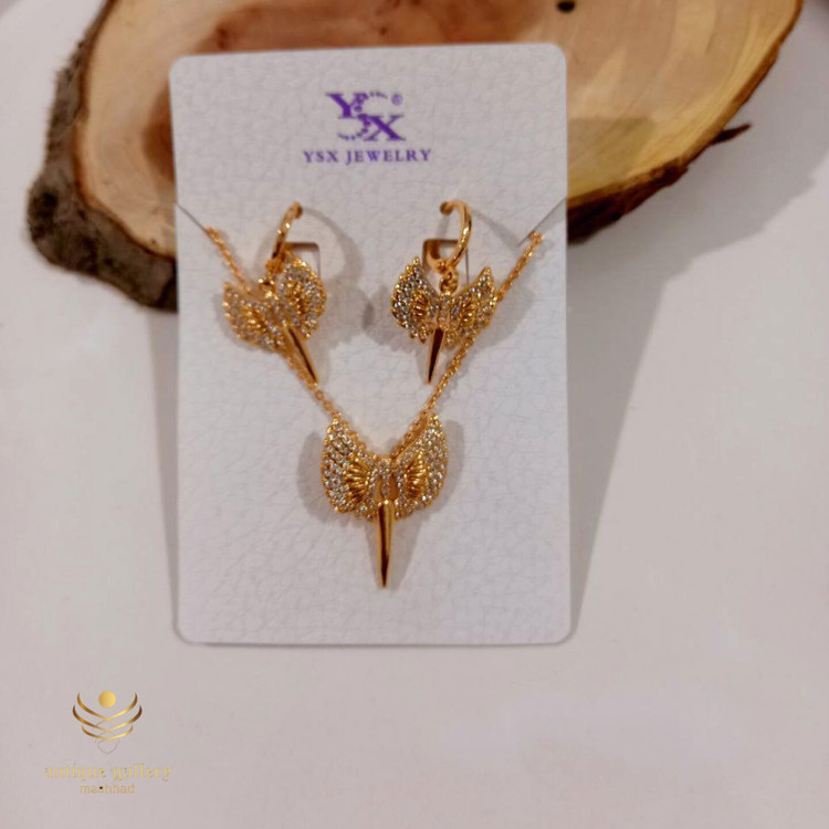 نیم ست جواهری طرح شاپرک طلایی و نقره ای