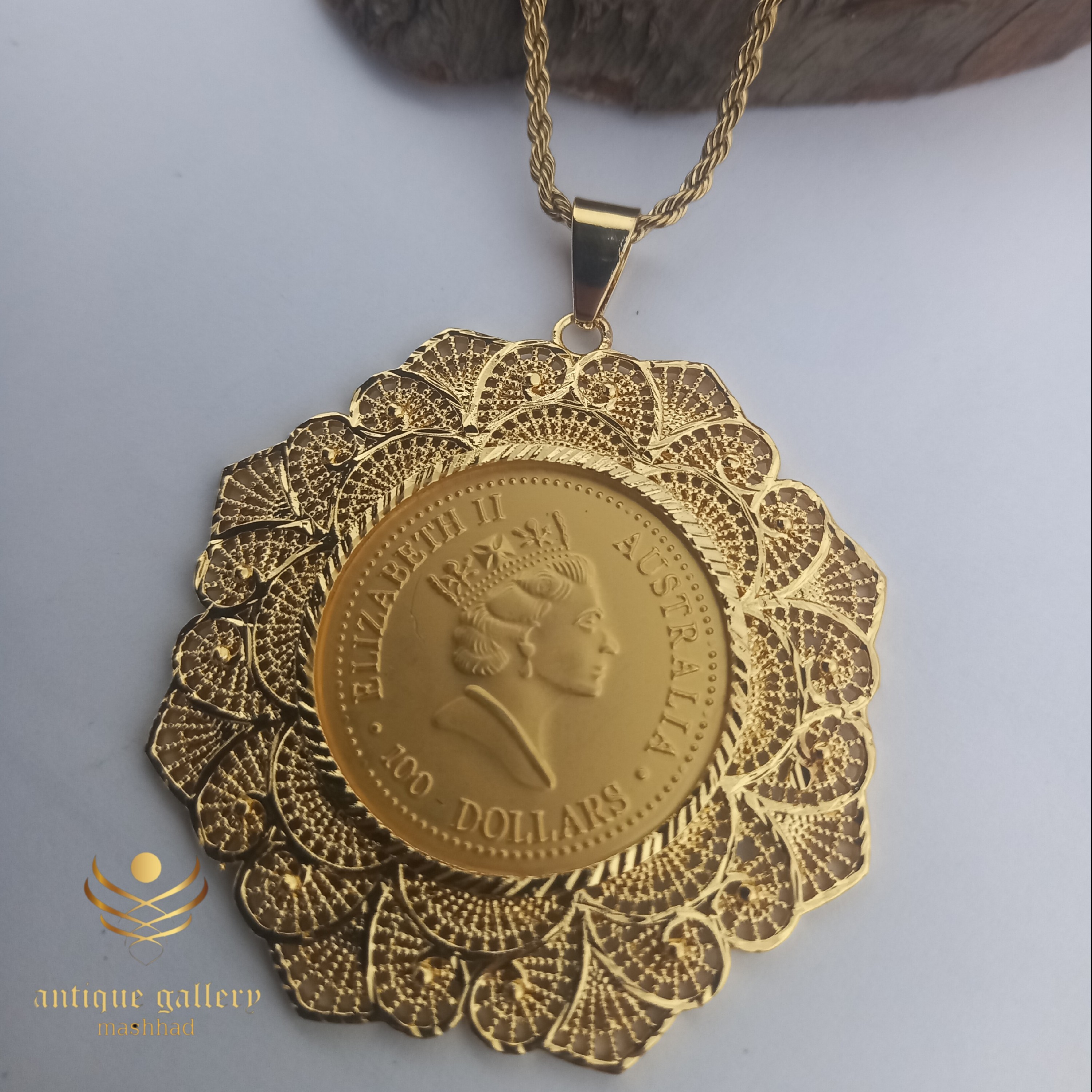 گردنبند طرح طلا انس    گردنبند انس     گردنبند الیزابت کپی طلا موجود در بازار