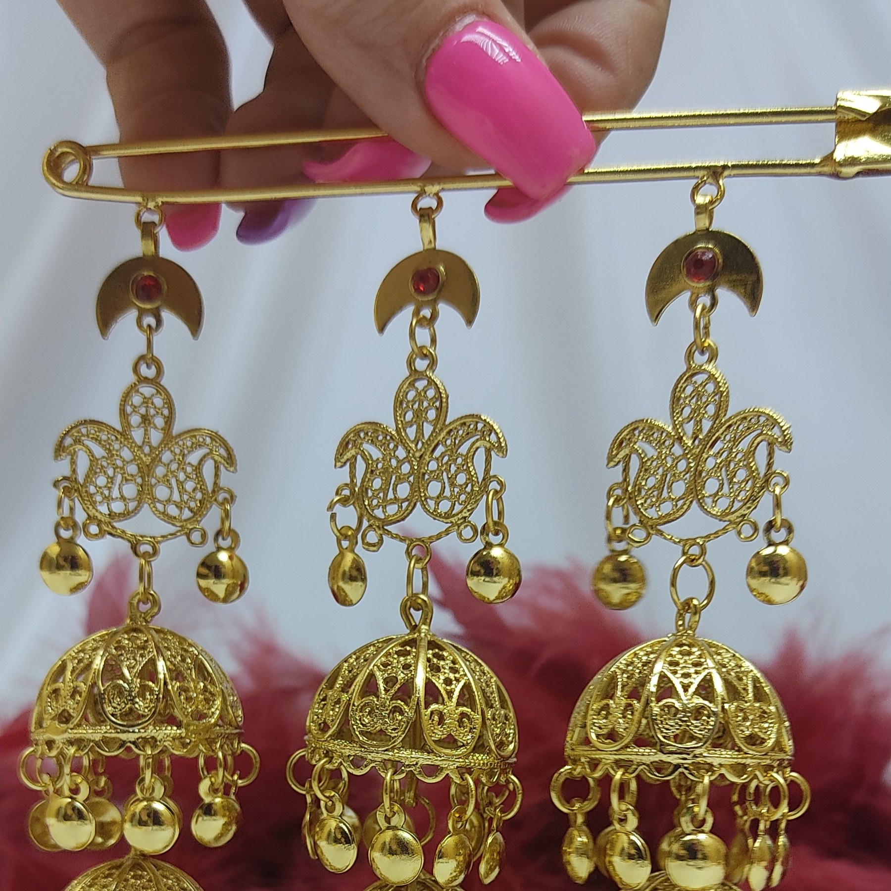 سنجاق لوستری هندی