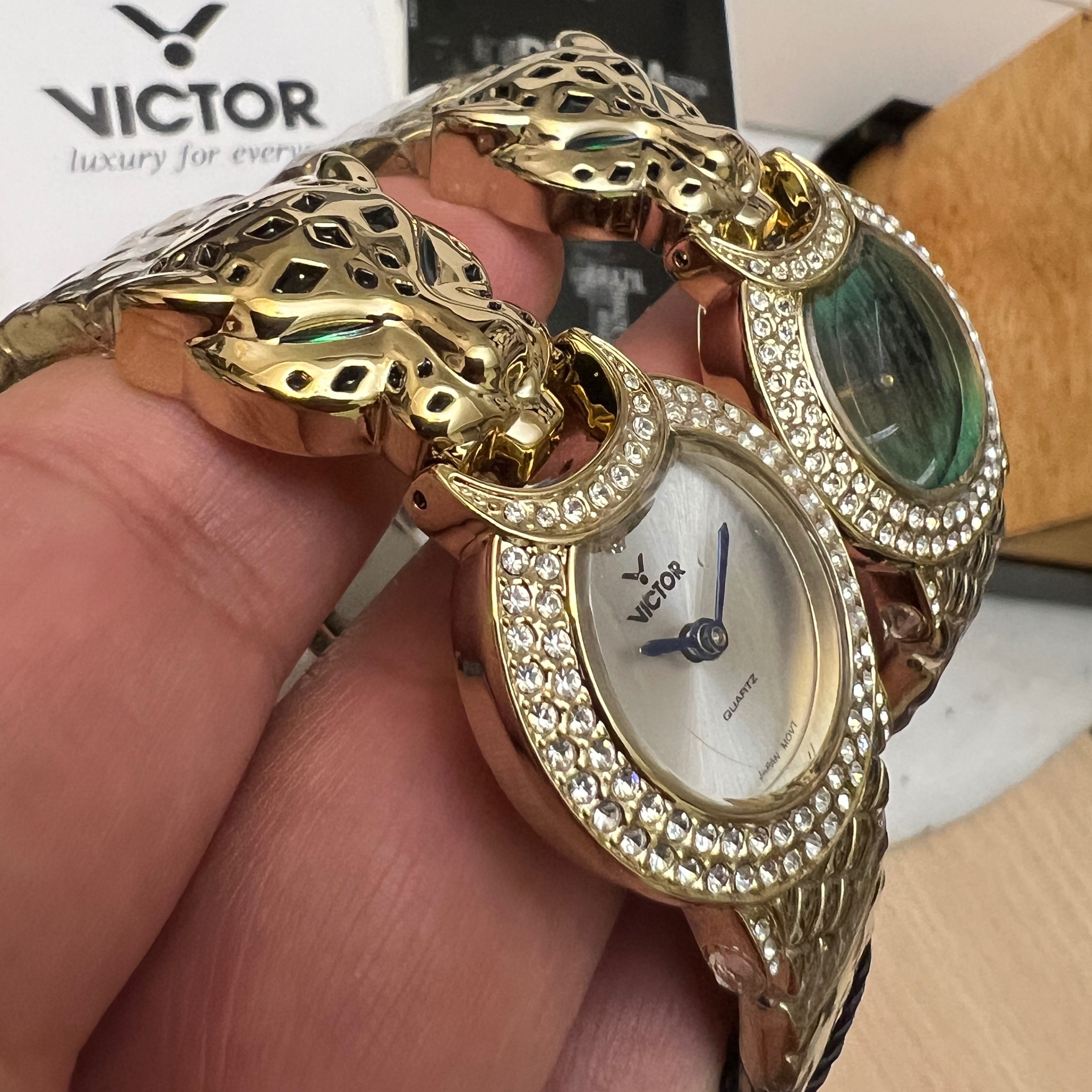 ساعت اورجینال سوپرلوکس برند ویکتور طرح پنتر لئوپار کارتیر PANTHERE DE CARTIER