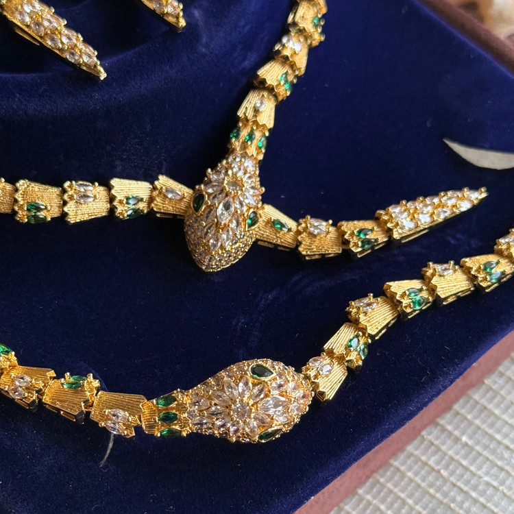 سرویس بولگاری ماری وارداتی مستر کاملا رنگ ثابت روکش طلا 18 عیار