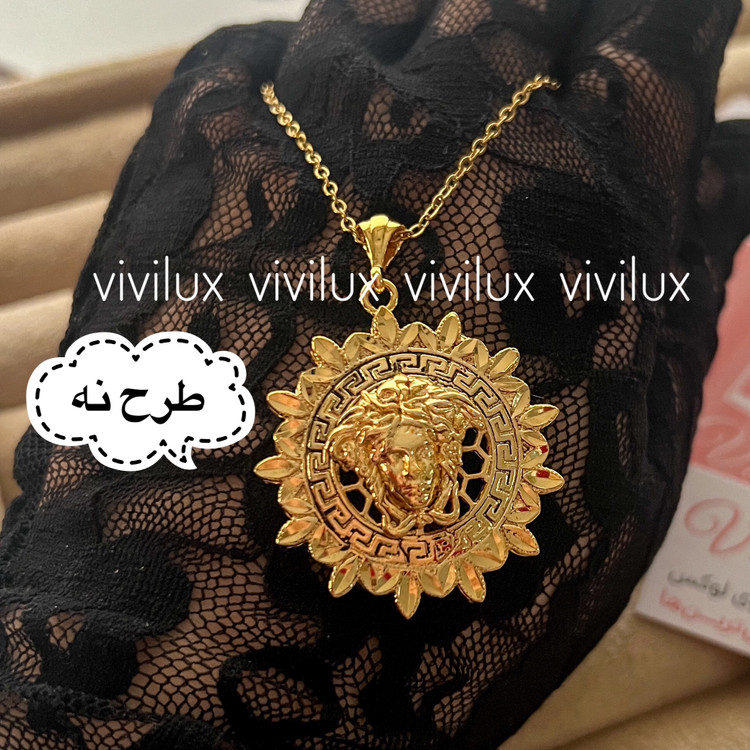 نیم ست زنانه ورساچه برابر با طلا