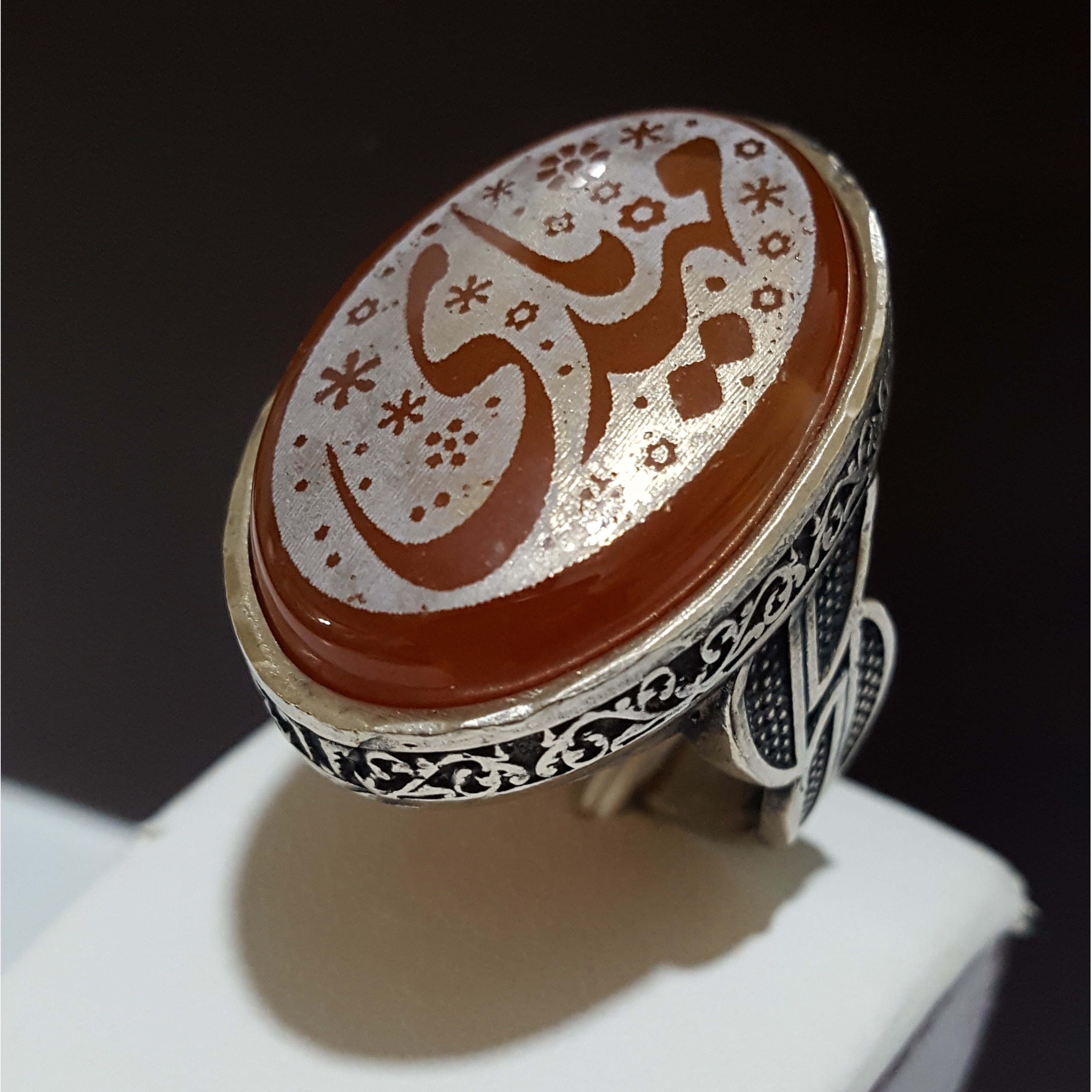 انگشتر یا مهدی جنس سنگ عقیق اصل