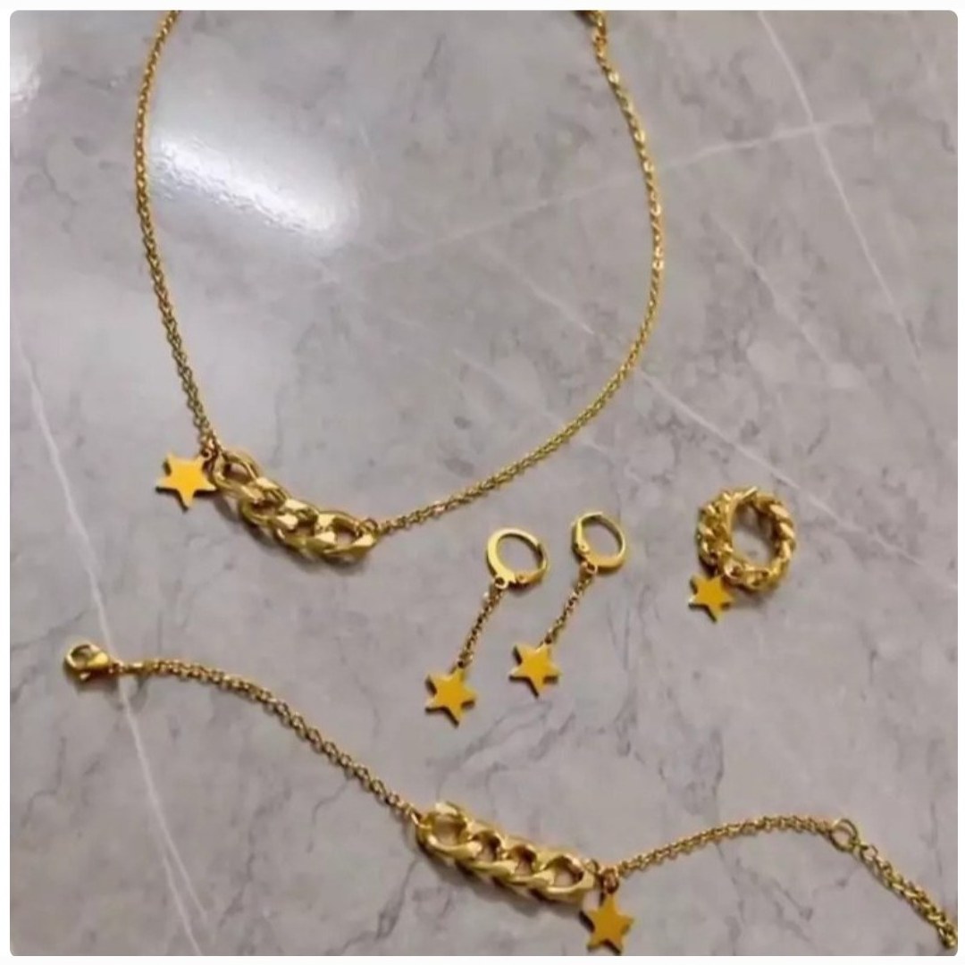ست زنانه ستاره