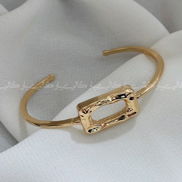 بنگل مستطیل دفرمه در سه رنگ