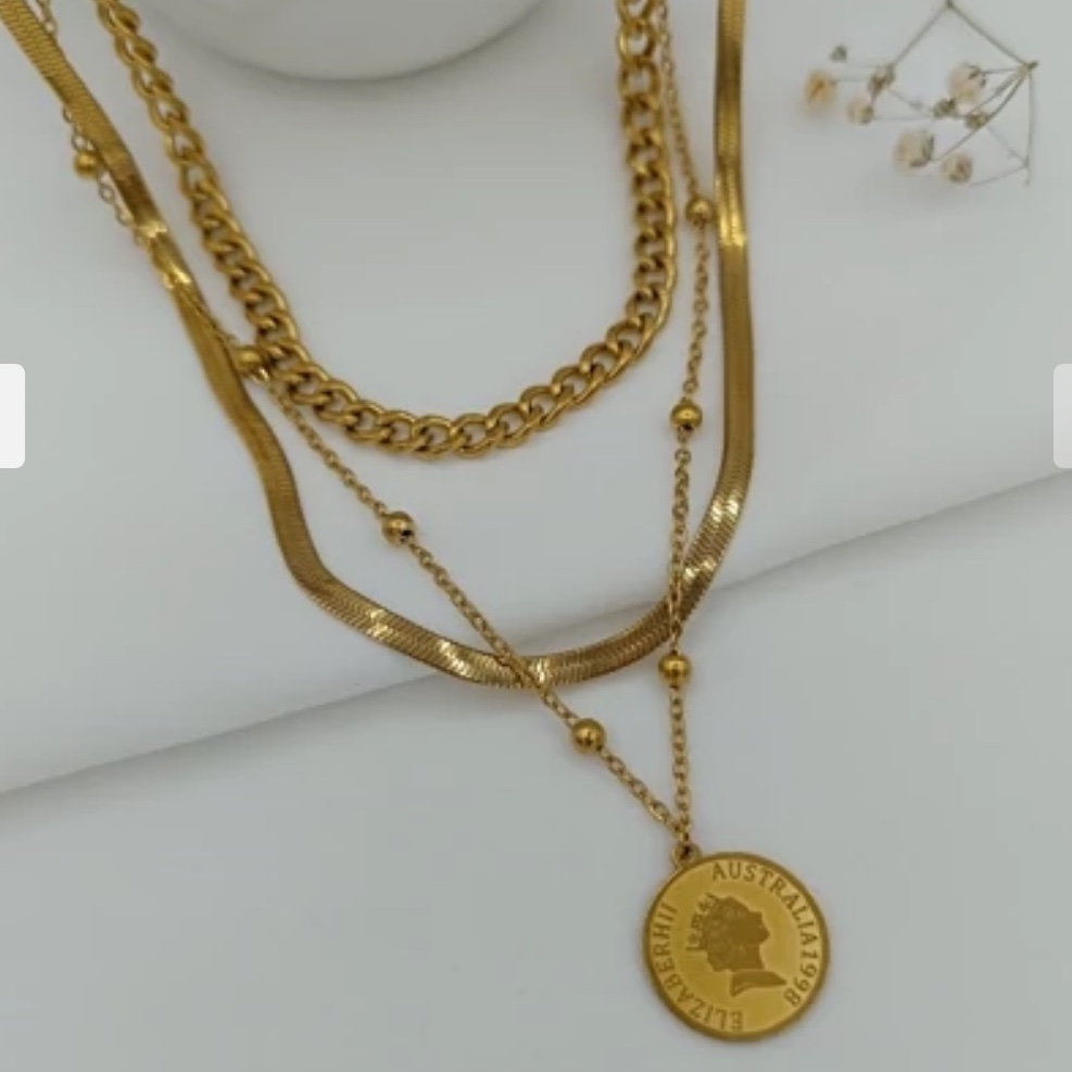 گردنبند استیل سه لاین ماری کارتیر خلخال و سکه الیزابت (لاوین گالری)