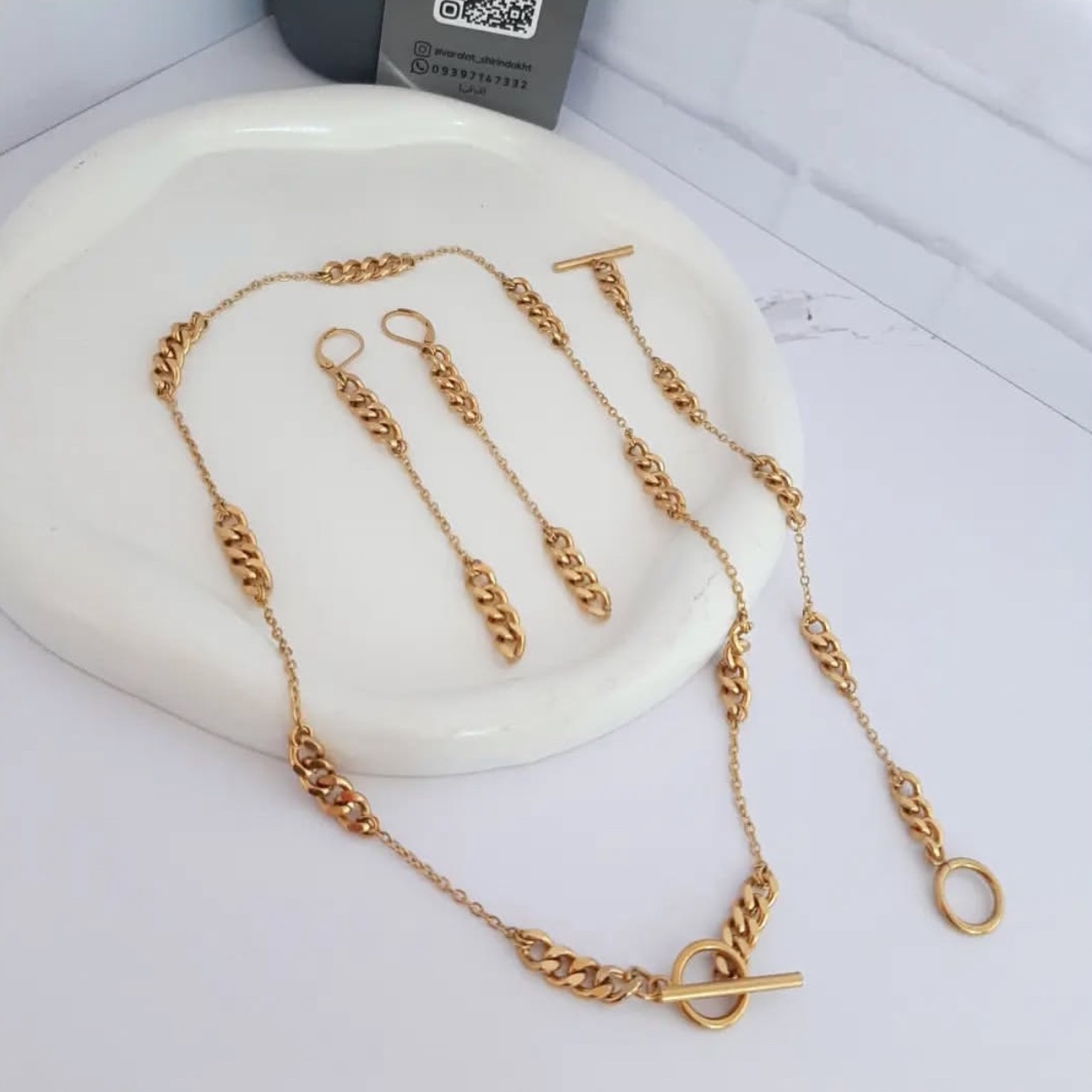 ست استیل گردنبند دستبند گوشواره کارتیر با قفل تی رنگ ثابت (لاوین گالری)