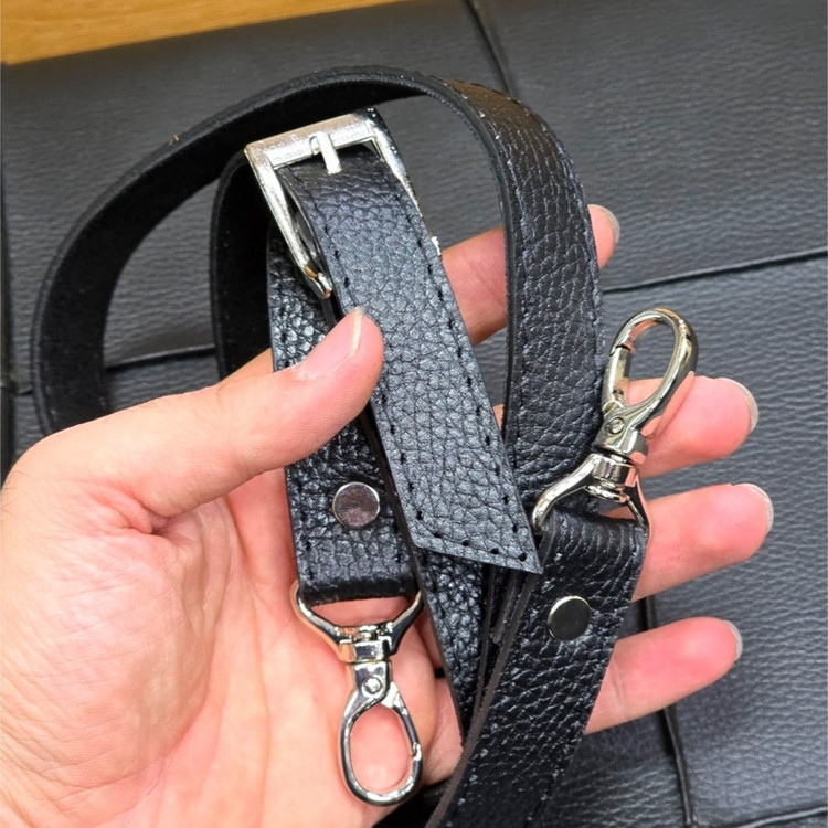 کیف پاسپورتی دستی دوشی چرم طبیعی ظفر کد 3272