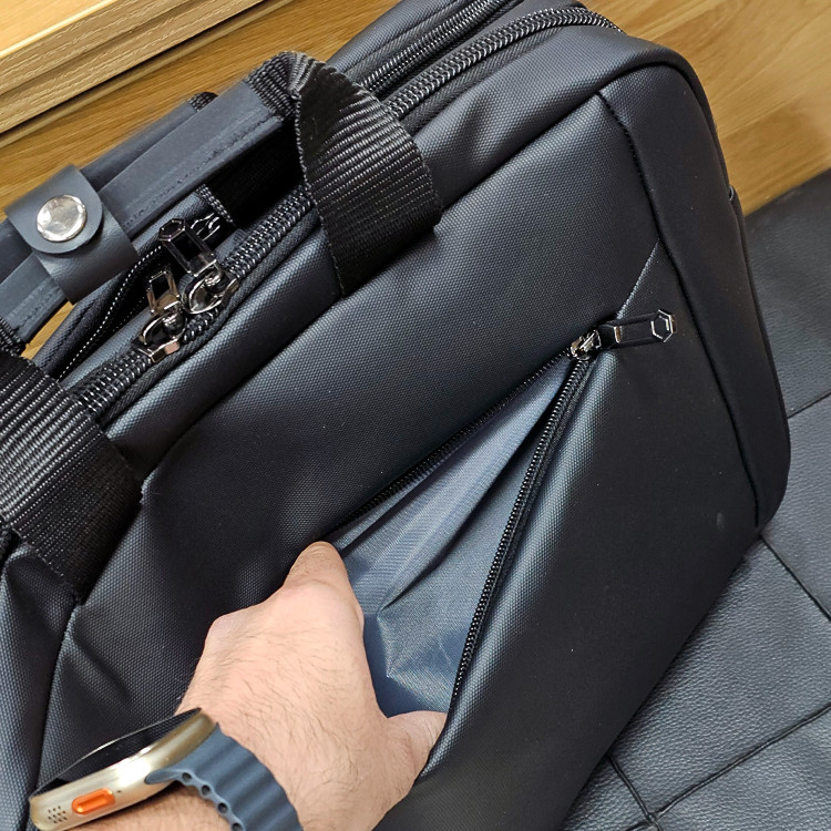 کیف اداری لپتاپی سیلیکونی کد 6060