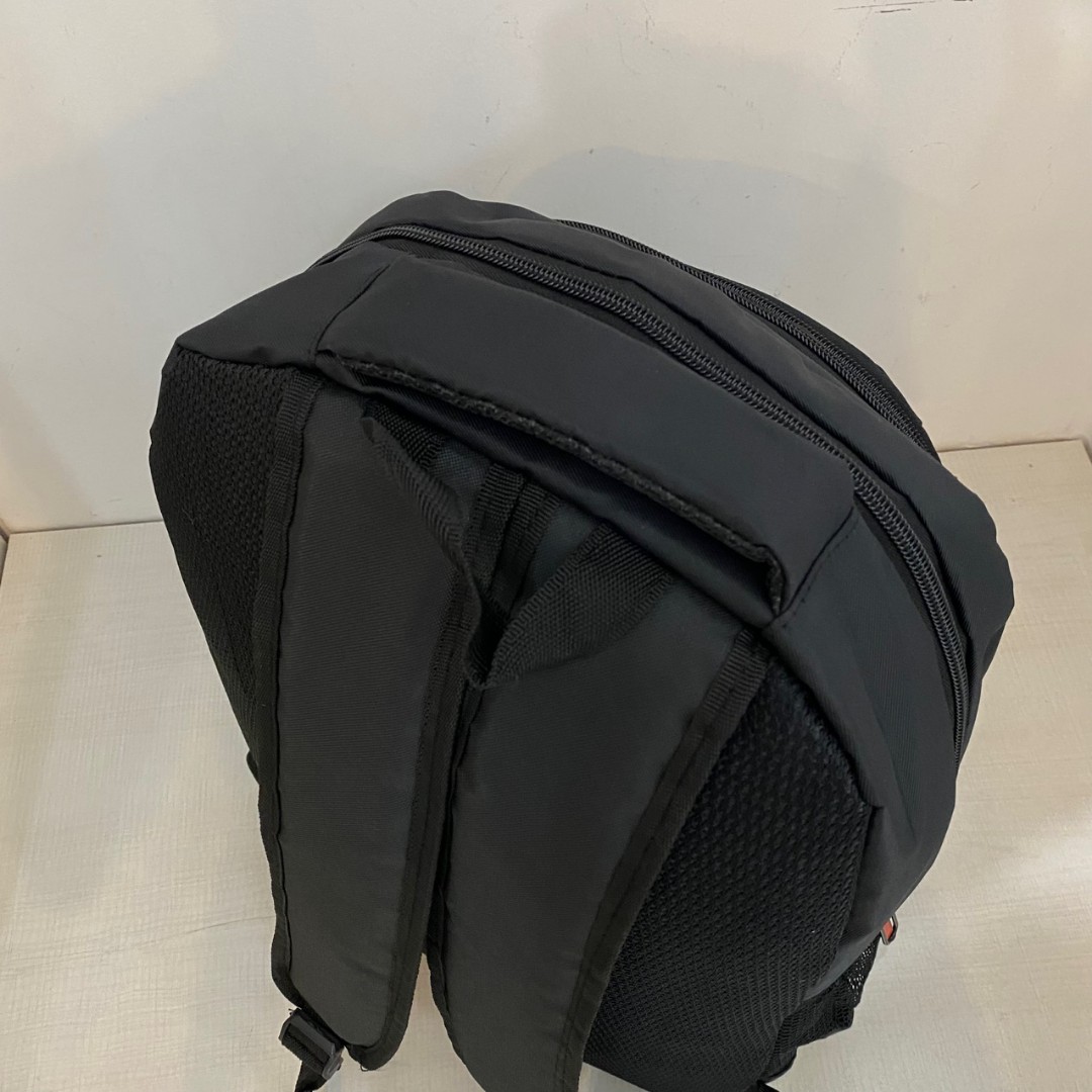 کوله پشتی،کیف مدرسه ای 7جیب (پس کرایه)