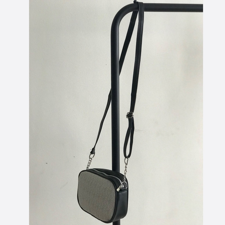 کیف زنانه دوشی طرح کنف حراجی