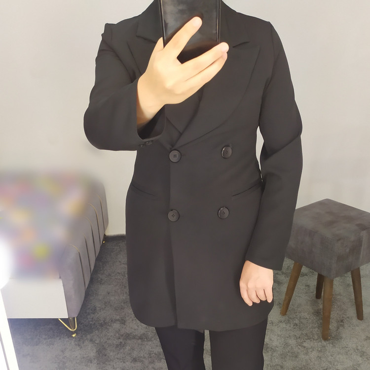 کت 4 دکمه شیک وخوشگل جلو بسته از سایز 36 تا 44