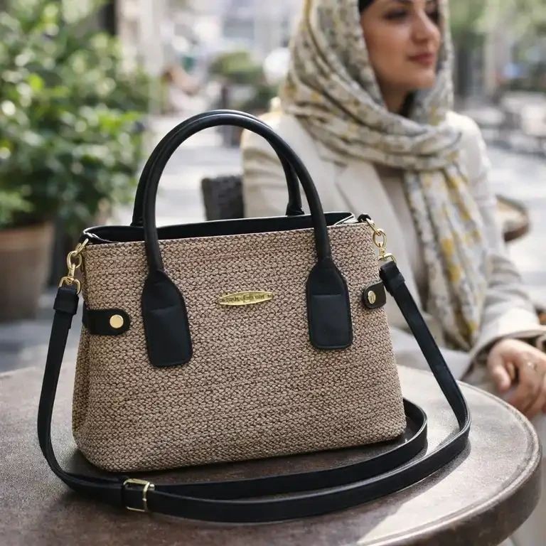 کیف زنانه صندوقی استوار