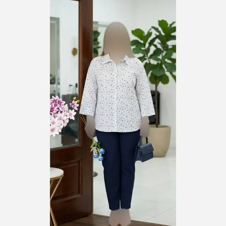 شومیز زنانه طرح گل آبی جنس بوگاتی اعلا فری سایز (2)