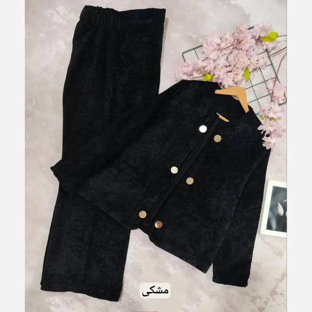 ست کت و شلوار زنانه مخمل بسکوییتی رنگ مشکی و طوسی سایزبندی