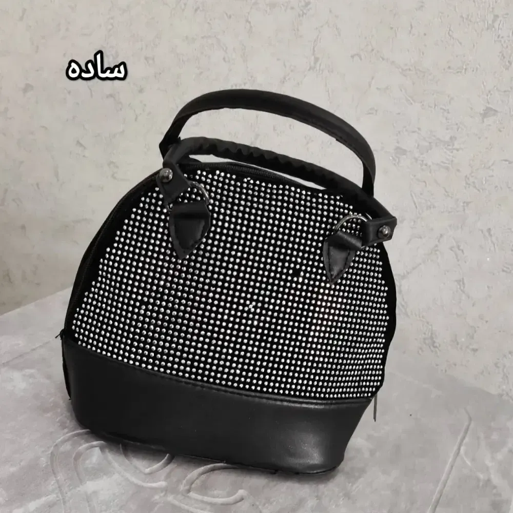 کیف زنانه مدل mello چرم نگین پرس شده رنگ مشکی