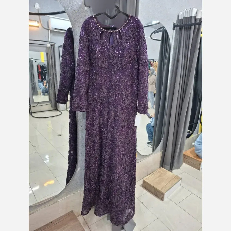 لباس مجلسی زنانه دانتل برتلی سنگدوزی شده مدل تارا رنگ بادمجونی سایز 1 و 2 و 4