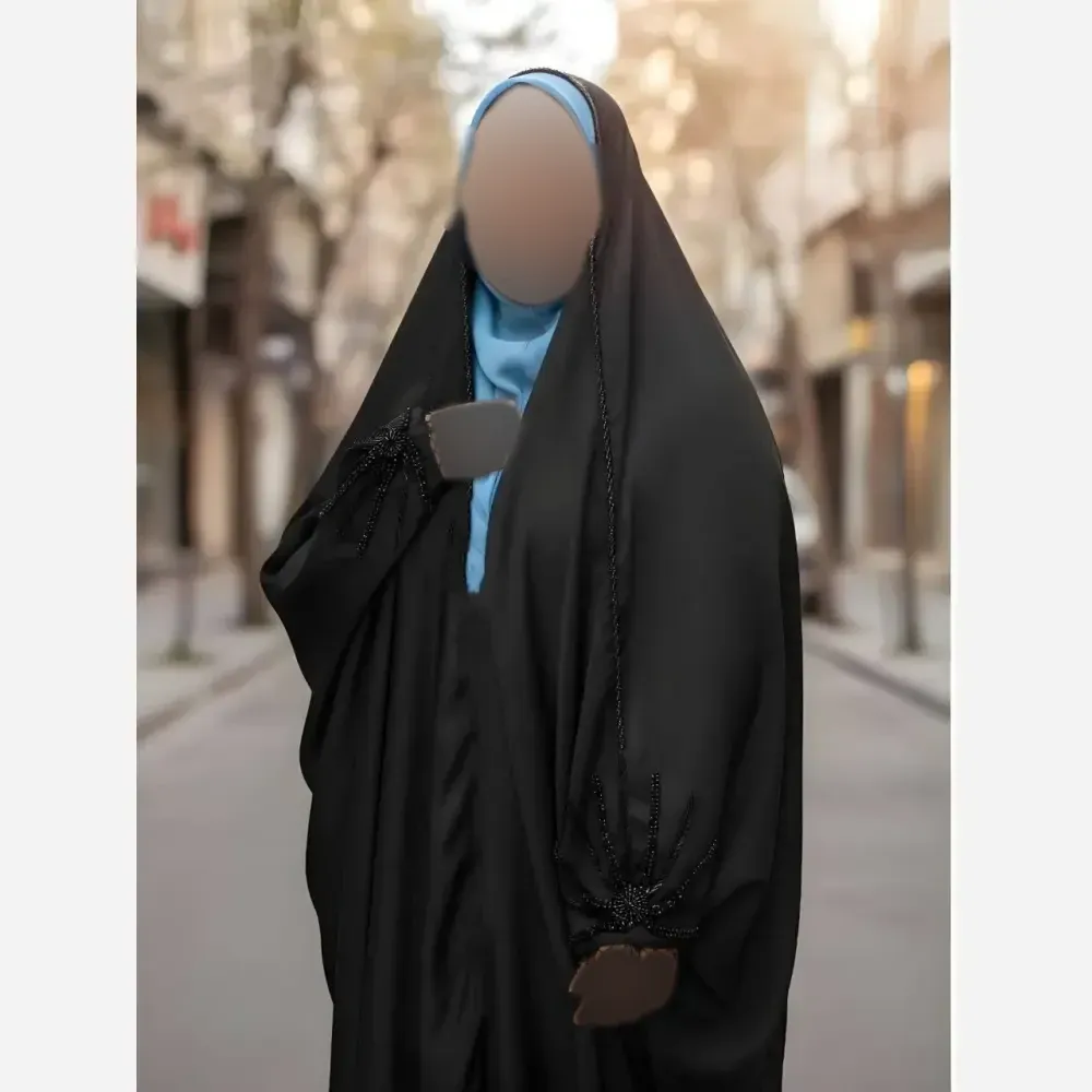 چادر جده آذرخش جنس کرپ حریرالاسود رنگ مشکی