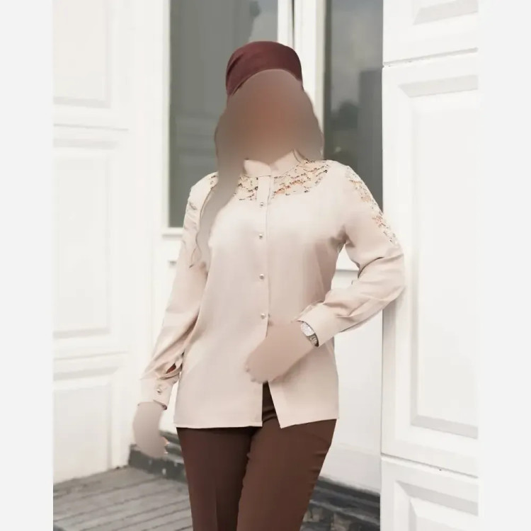 شومیز یقه ایستاده پارچه لیوسل خرجکار گیپور زنانه