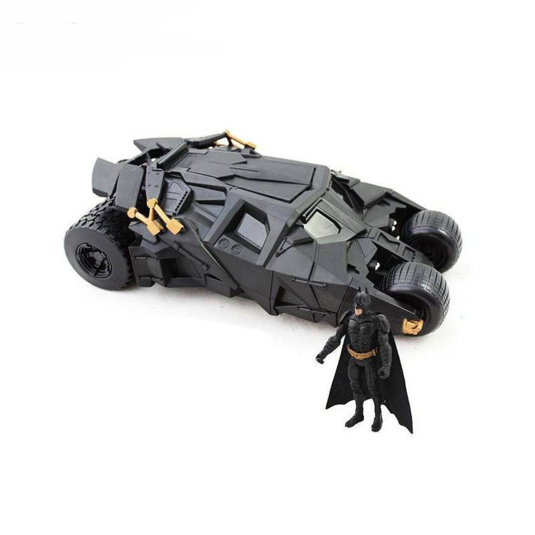 ماشین بازی فانتزی رساکو مدل batmobile with batman با بدنه پلاستیکی، الهامگرفته از نمونه واقعی، 6 چرخ و ابعاد 320x190x140 میلیمتر
