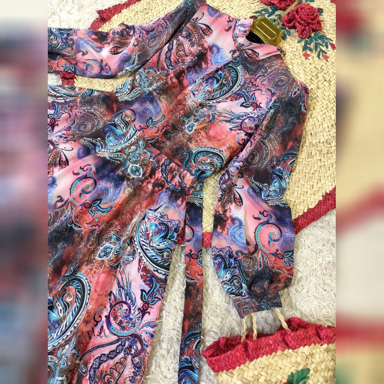 پیراهن زنانه ساحلی همراه با مینی اسکارف