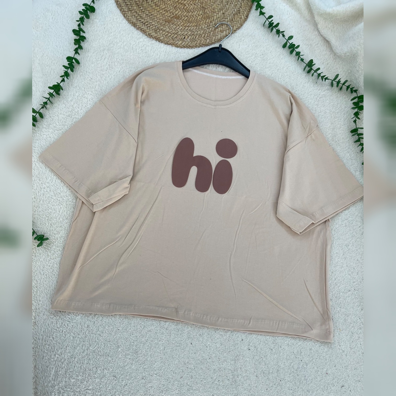 تیشرت زنانه باکسی چاپ کلمه Hi