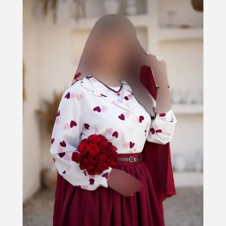 ست سه تیکه زنانه شامل دامن لینن پلاس و شومیز کرپ بوگاتی سایز 38 تا 48