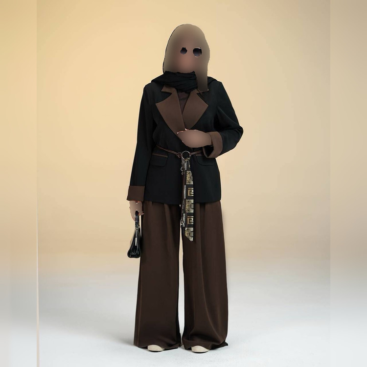 کت و شلوار زنانه مدل زیبا به همراه کمربند مناسب چهار فصل