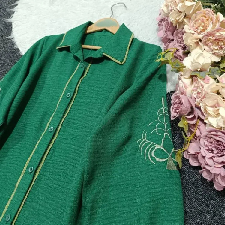 شومیز مانتویی مزونی زنانه جنس صوفیا گلدوزی شده فری سایز