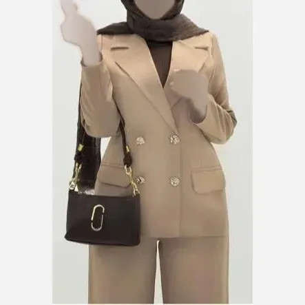 کت و شلوار زنانه مدل مهتاب جنس کرپ مازراتی با شلوار بگ (3)