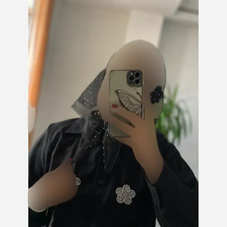مینی اسکارف نگینی دانتل مشکی سایز 75 در 75 (2)