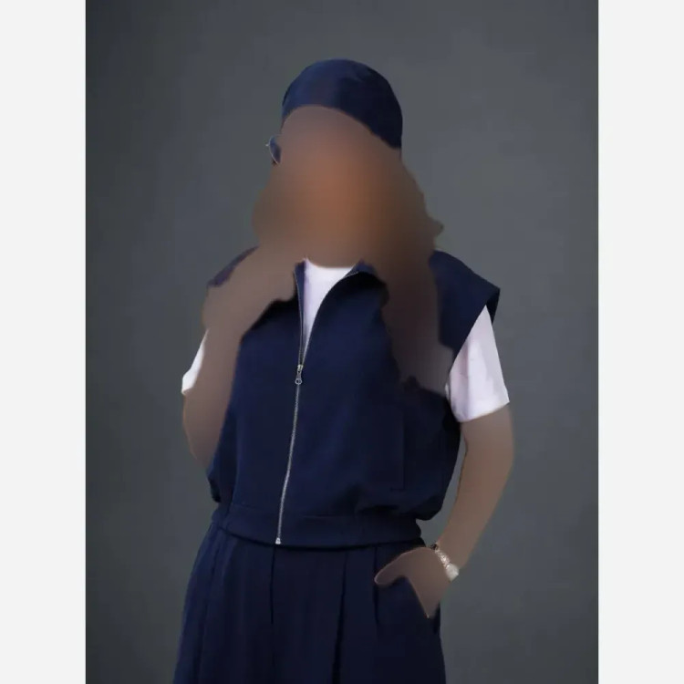 ست سه تکه زنانه شامل وست و شلوار کتان پلاس و تیشرت نخ پنبه فری سایز