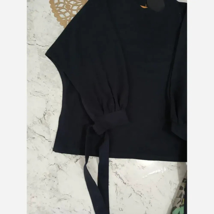 ست پیراهن و رویه زنانه مدل سرمه جنس کرپ بوگاتی و گیپور رنگ مشکی فری سایز