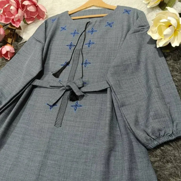 شومیز چاپی گلبرگ 124 جنس صوفیا درجه یک فری سایز 38 تا 48