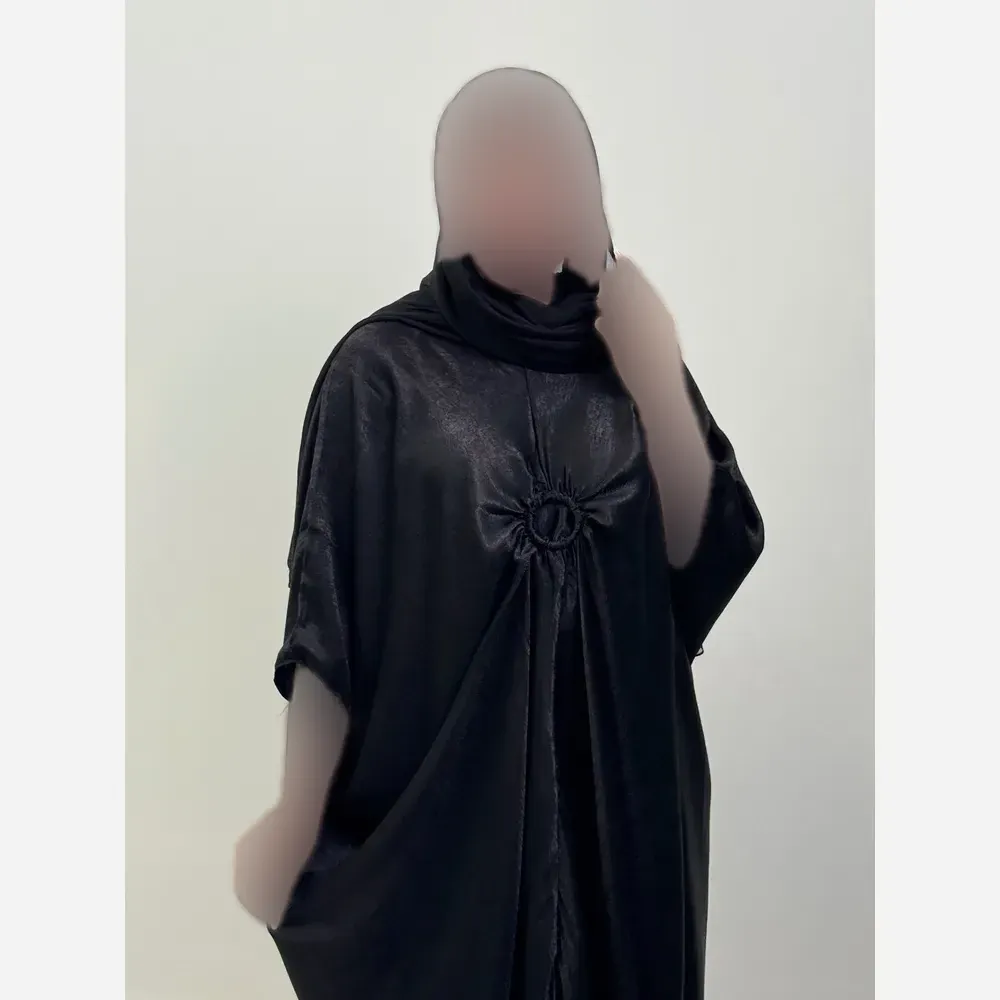 عبای جلو حلقه زنانه جنس کوپرا وارداتی رنگ مشکی فری سایز 40 تا 60
